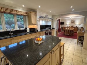 Photo 15- click for photo gallery